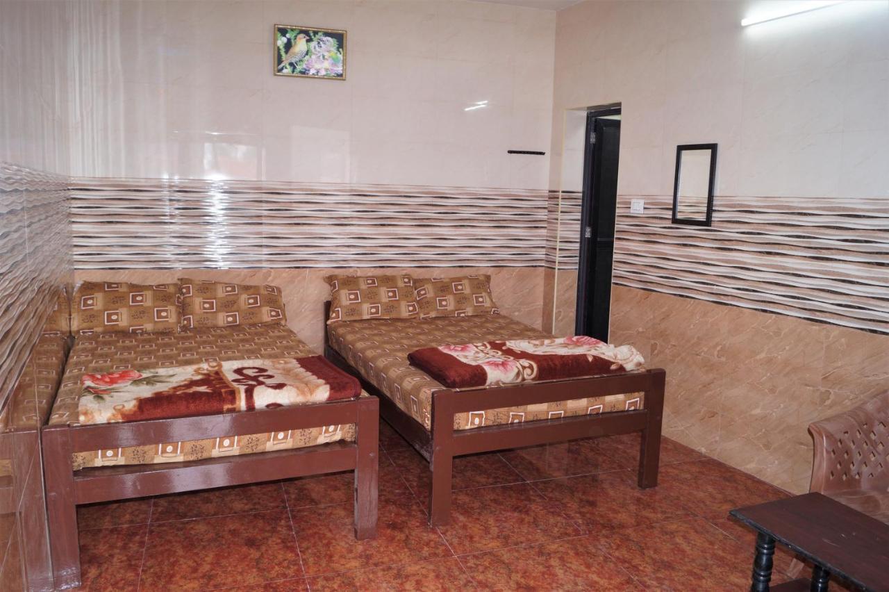 Wins Rooms Vālpārai Bagian luar foto